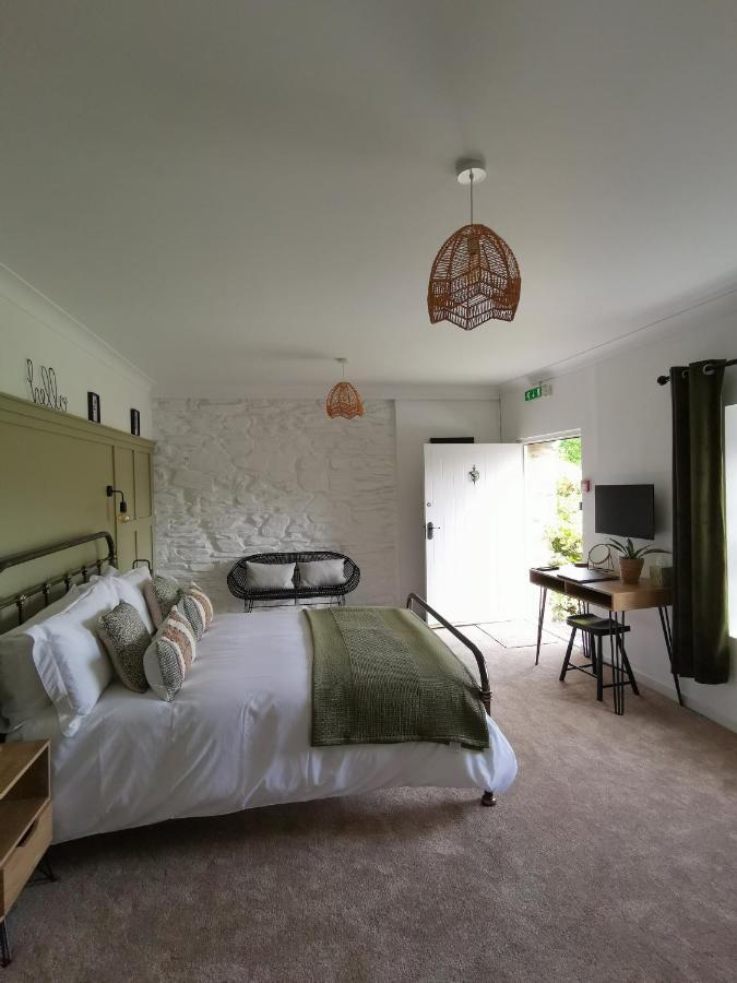 The Wolfe Inn Wolfscastle Haverfordwest Εξωτερικό φωτογραφία